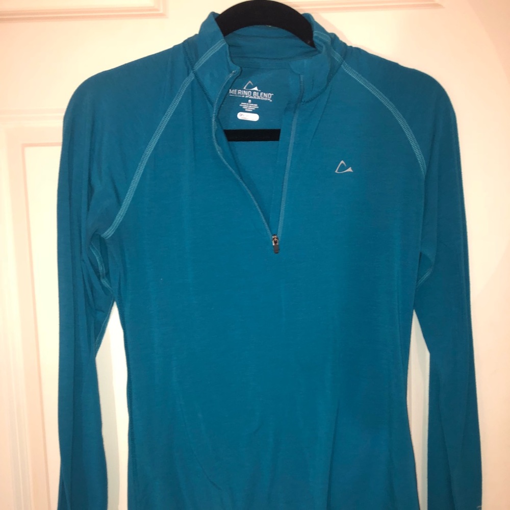 Athletic shirt